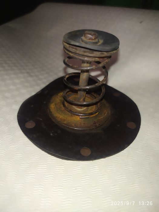 Запчасти Москвич