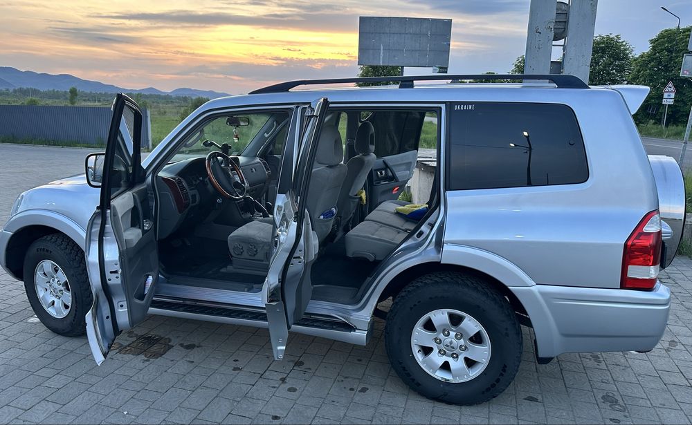 Mitsubishi Pajero Wagon