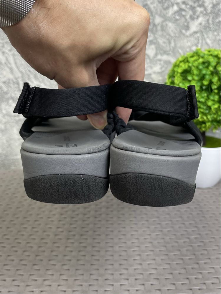 Clarks Cushion Soft сандали босоножки 39 размер женские черные
