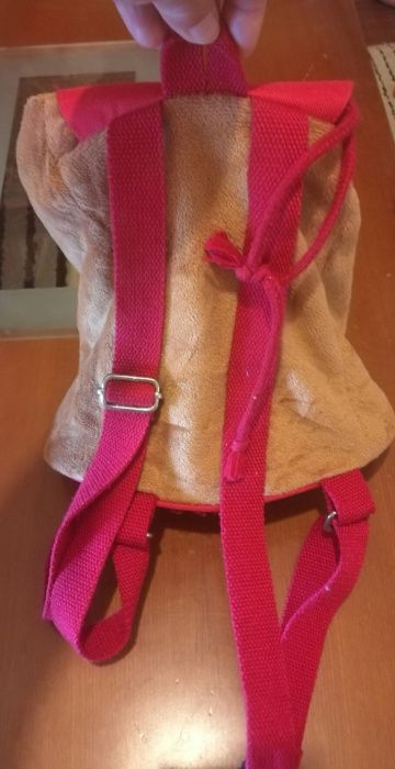 Mochila menina otimo estado