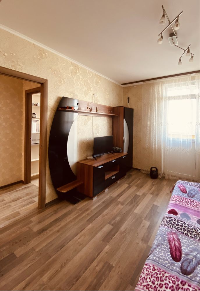 Продам 2 комн. квартиру в ЖМ Радужный со своим паркоместом!