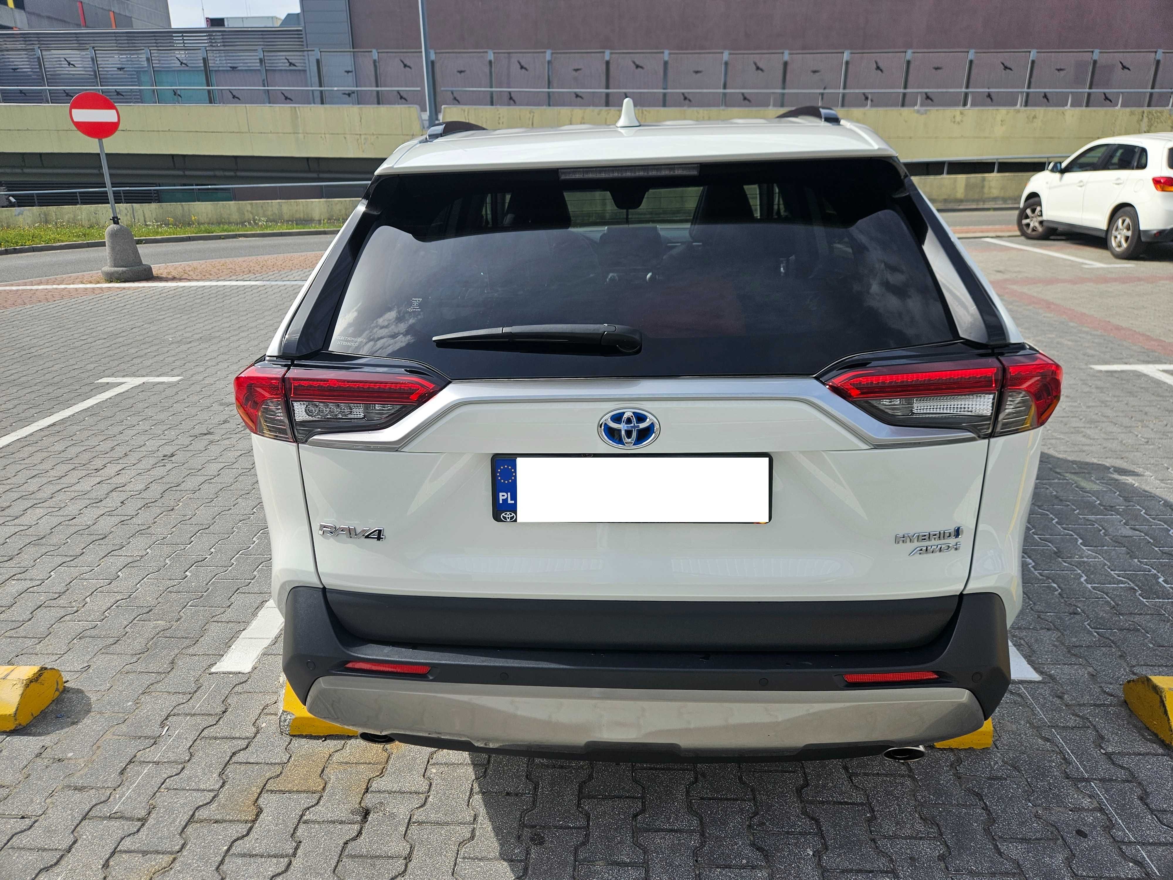 Toyota RAV4 4x4 Hybrid Executive Dach Panoramiczny, Hak
