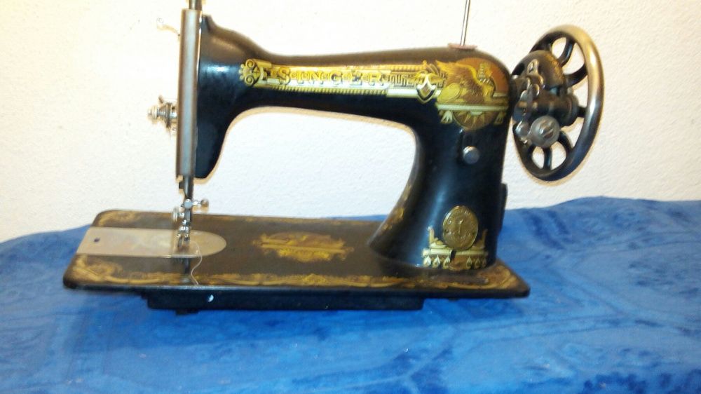 Maquina costura Singer