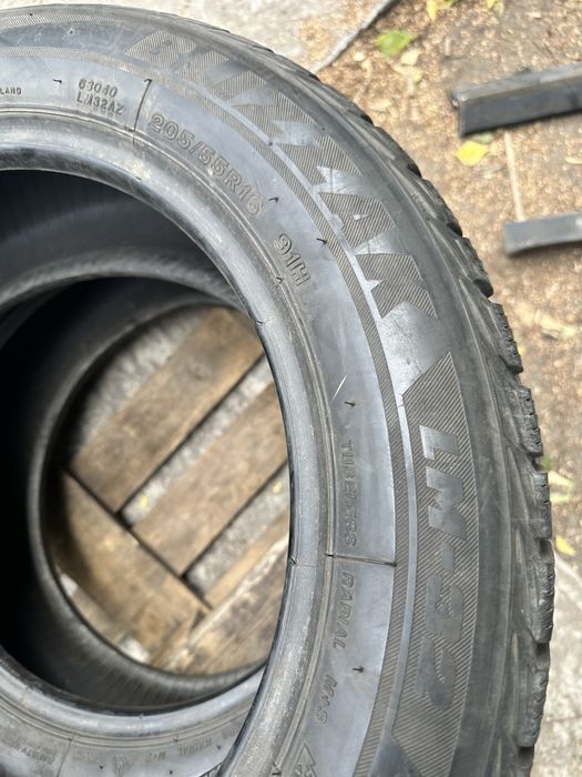 Шини 205 55 16 91H Bridgestone Blizzak LM-32 пара