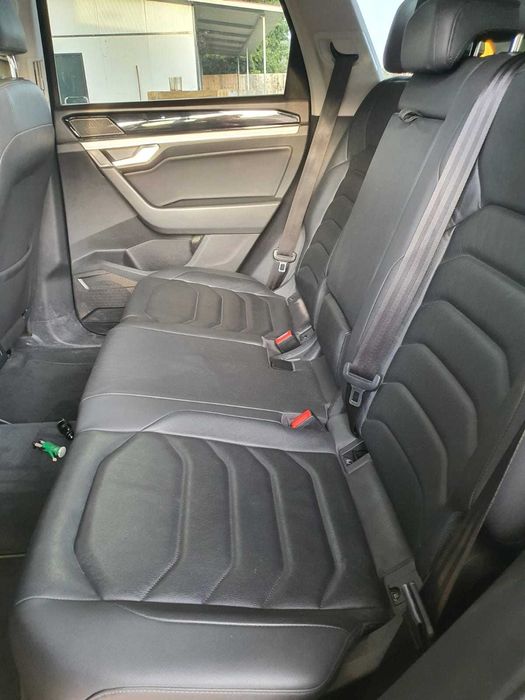 VW Touareg Elegance/Sem acidentes/cheio de extras/Revisões sempre VW