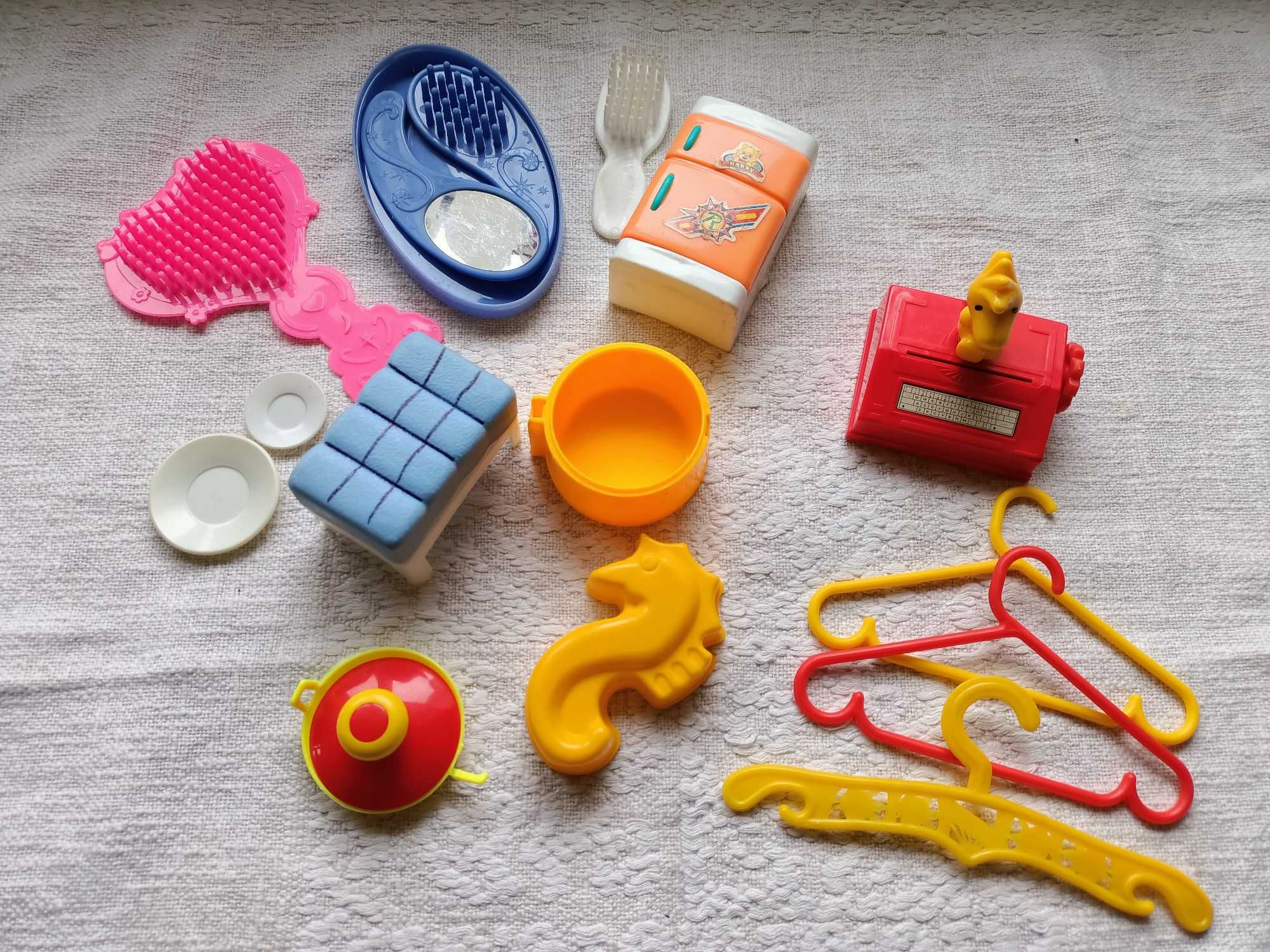 Іграшки дитячі (меблі, посуд, комп'ютер)