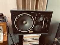 Monitory Klein & hummel OY