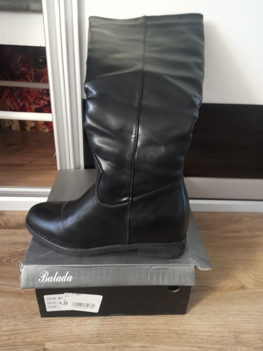 Długie kozaki zimowe