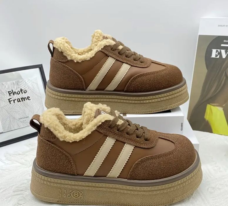 Зимові кросівки жіночі 38 р нові