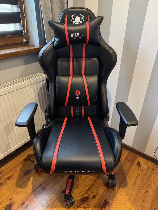 Fotel gamingowy czarny Diablo X-One 2.0 Normal Size