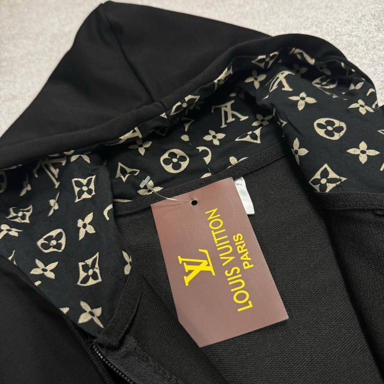 ДЕТСКИЙ КОСТЮМ Весенний Louis Vuitton LV черный белый унисекс