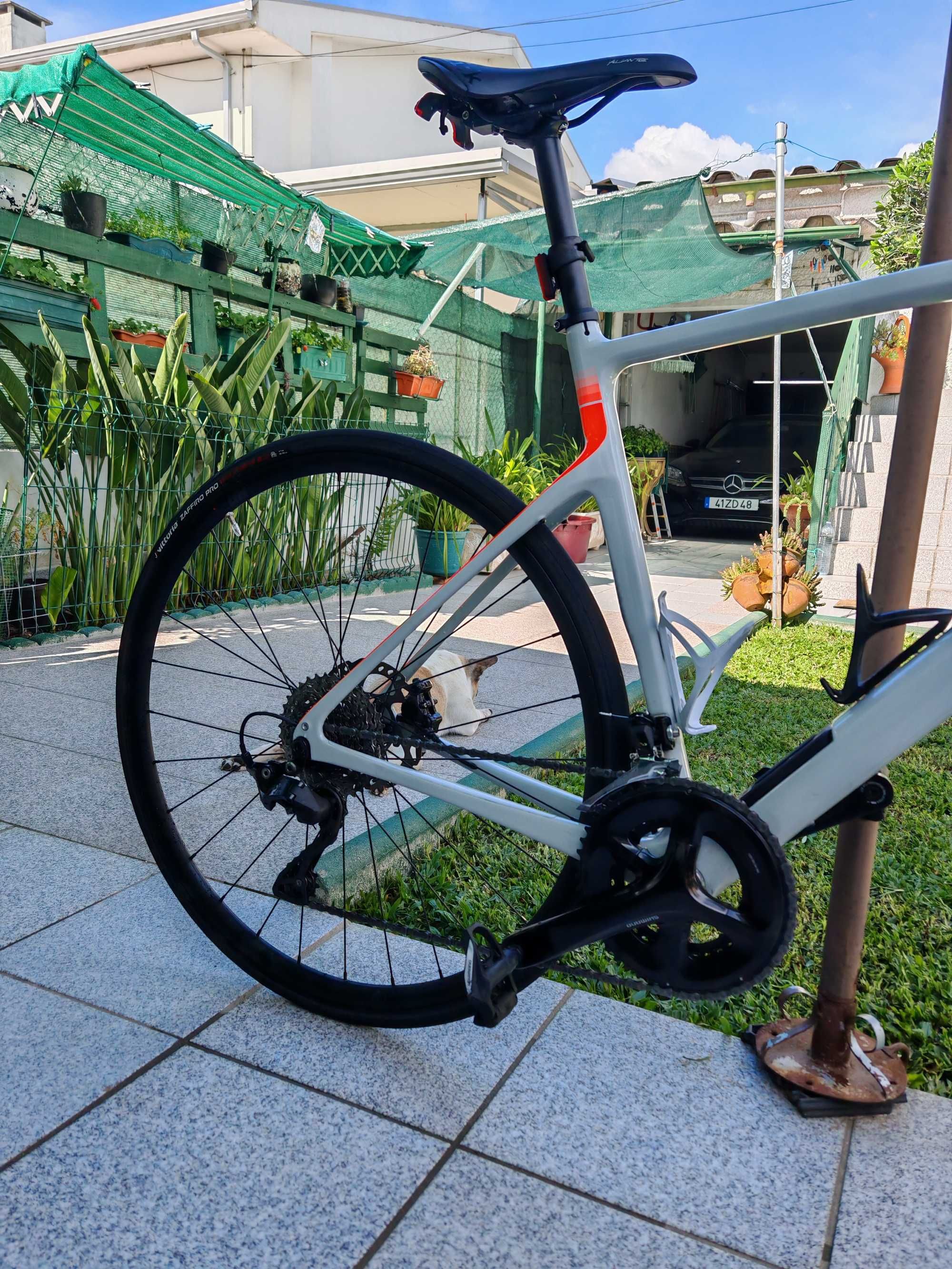 Bicicleta Cannondale Carbono Synapse 3L como nova