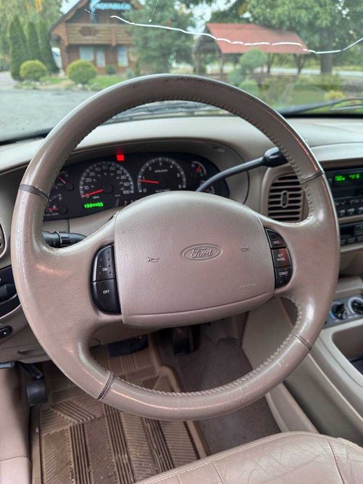 Ford Expedition 5.4L Triton Eddie Bauer (2000) USA Import | 133к миль