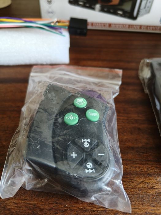 Мультимедійна автомагнітола