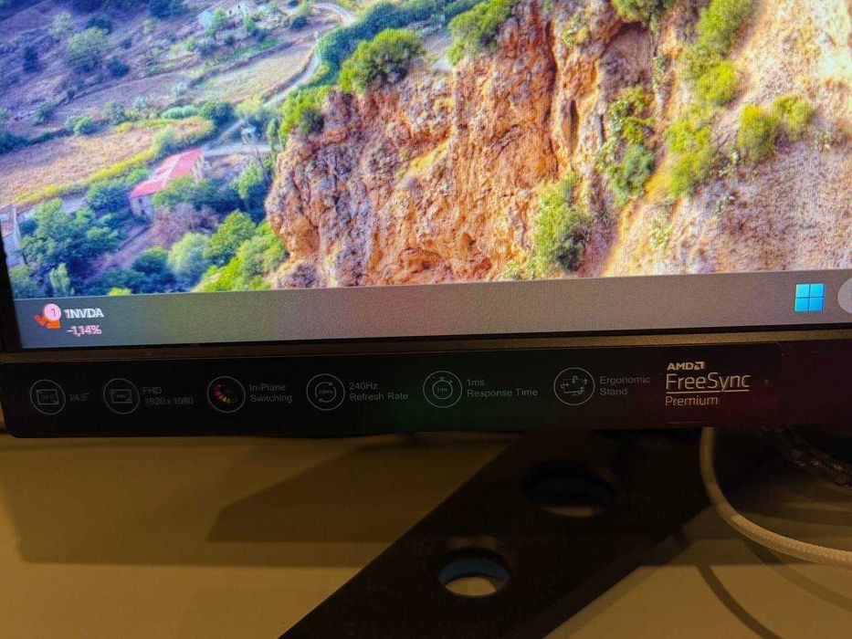 Потужний і доглянутий ПК + Монітор LEGION + Клавіатура + Мишка