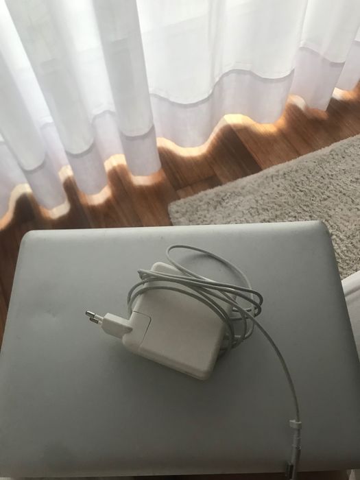 MacBook Pro + carregador