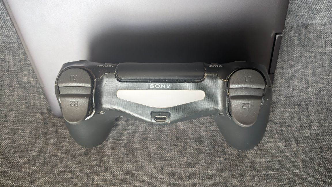 Oryginalny pad DualShock 4 V2 do PS4