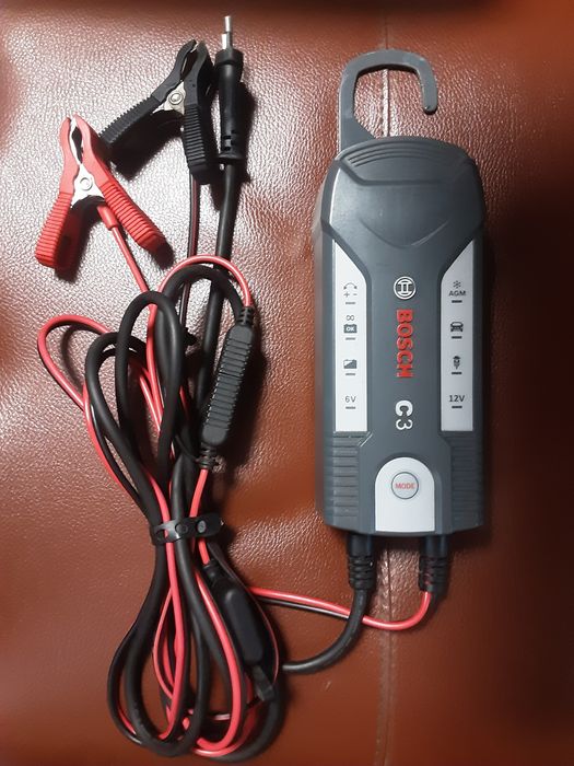 Зарядний пристрій BOSCH C3 6/12V
