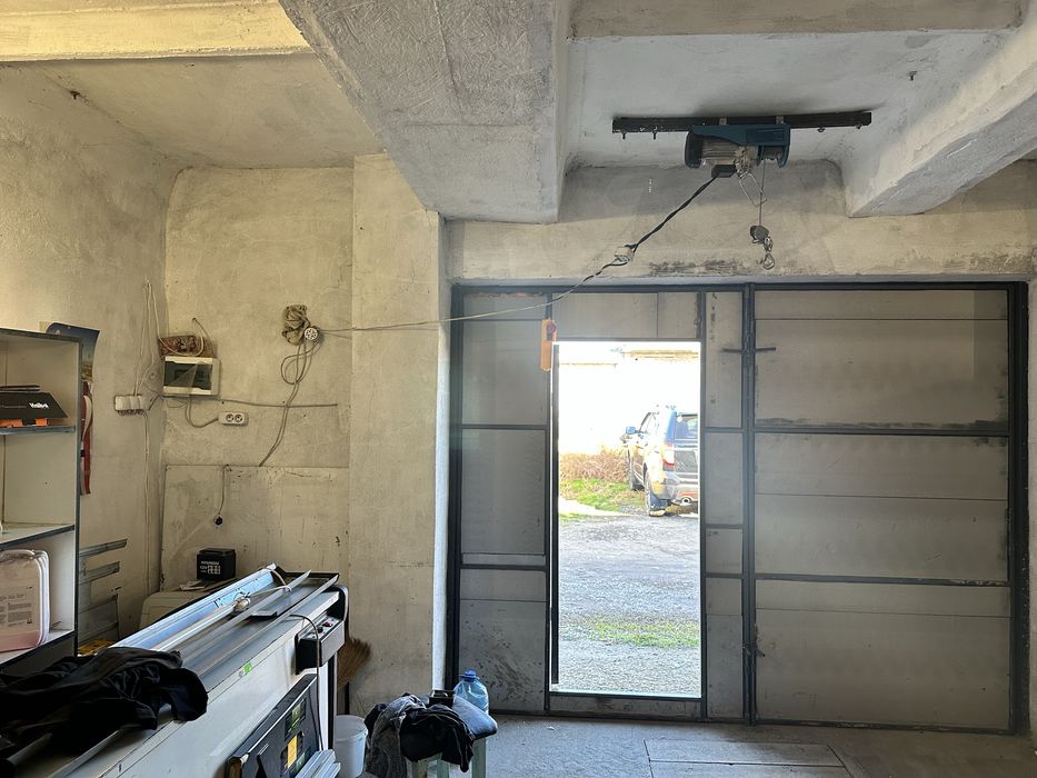 Продам (подвійний)гараж, склад в Корабельному районі