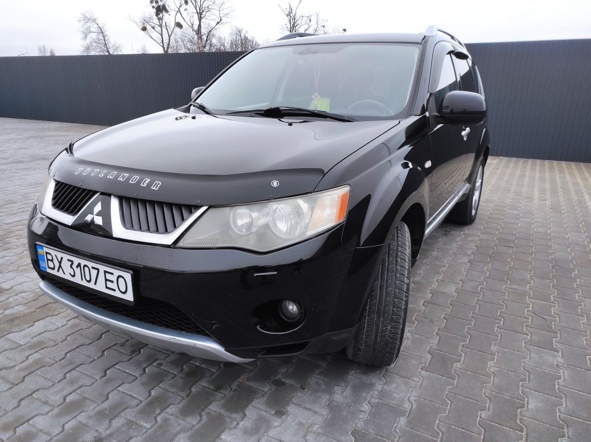 Mitsubishi Outlander Xl