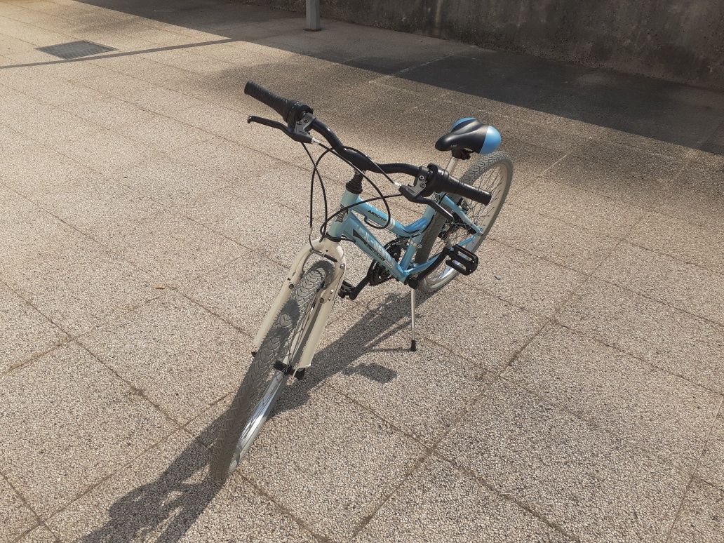 Bicicleta de criança roda 24