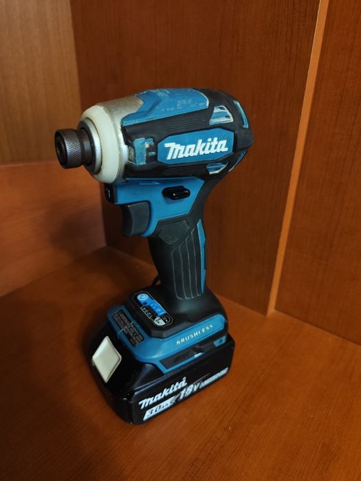 Імпакт Makita XDT19