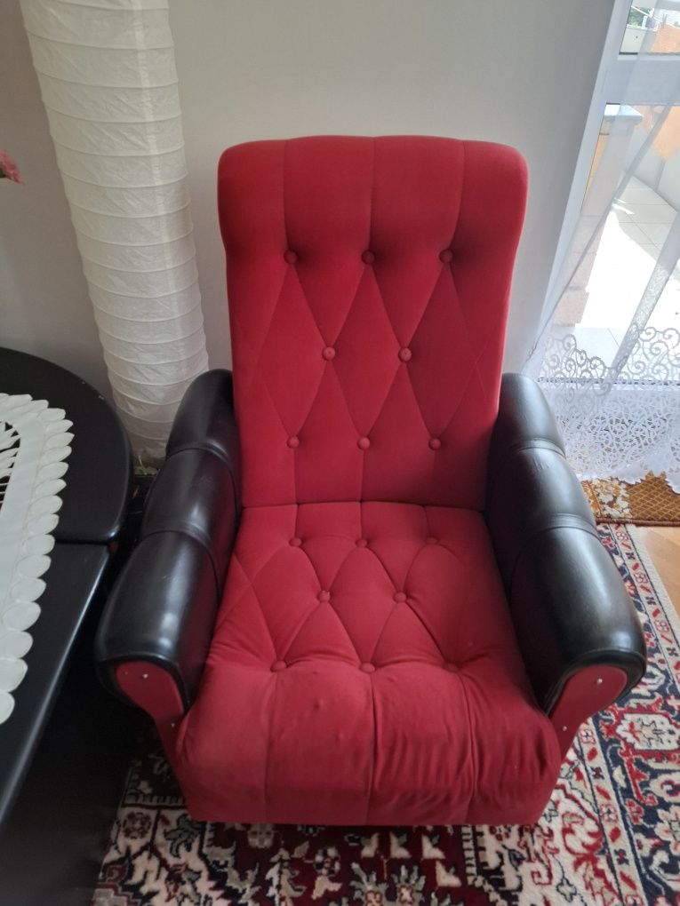 Kanapy i 2 fotele