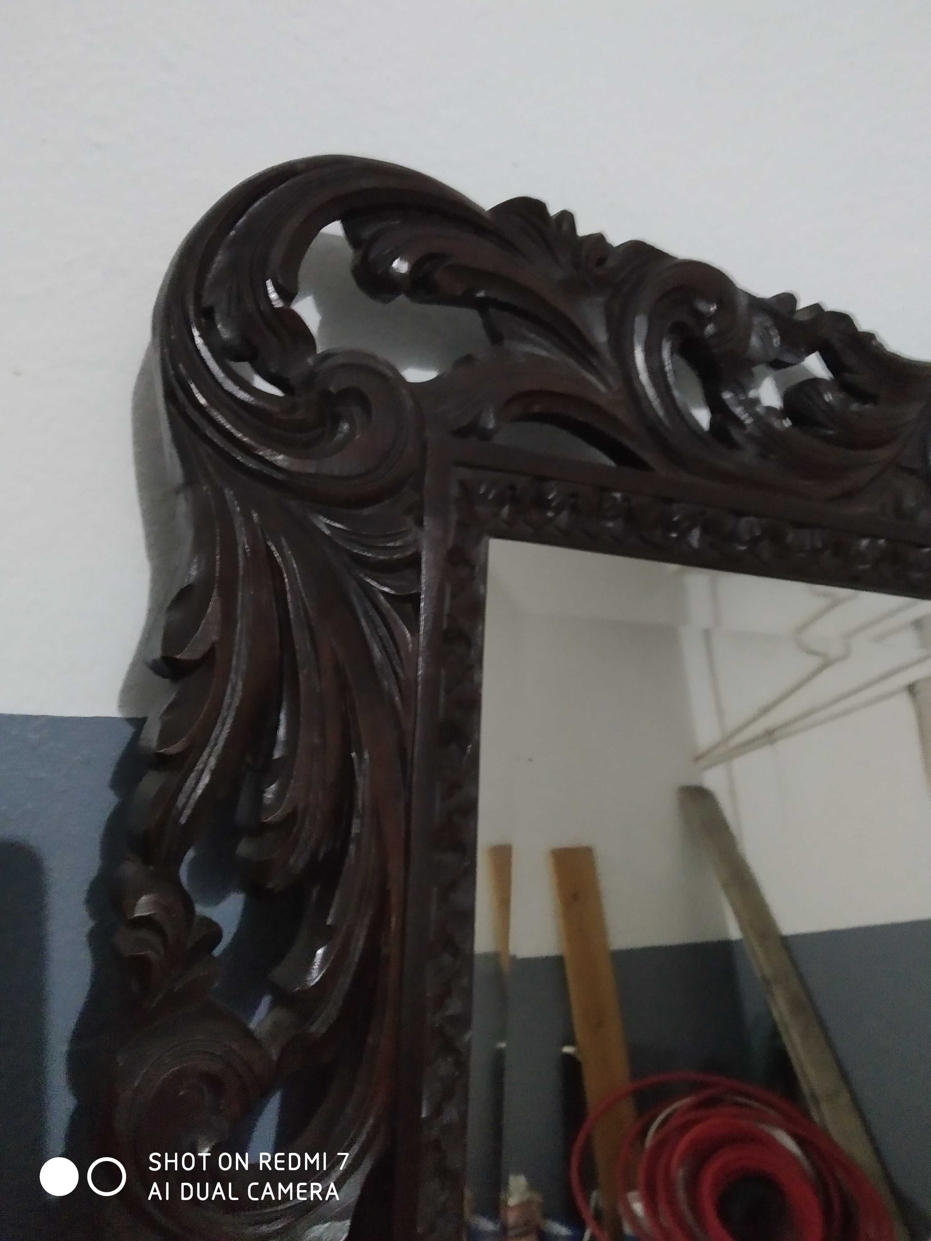 Espelho em pau preto