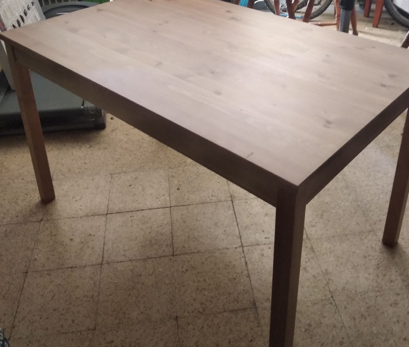 Mesa de cozinha IKEA