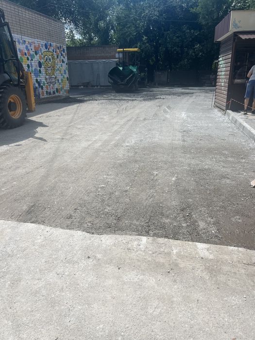 Укладка асфальтну крошку срез