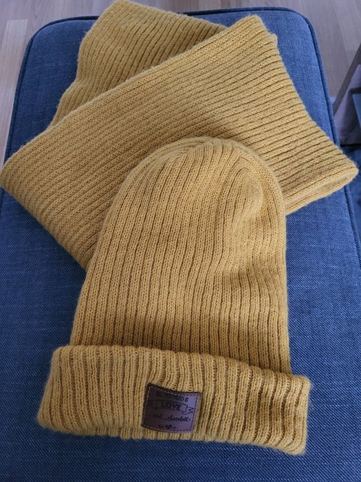 Zestaw komplet czapka i szalik