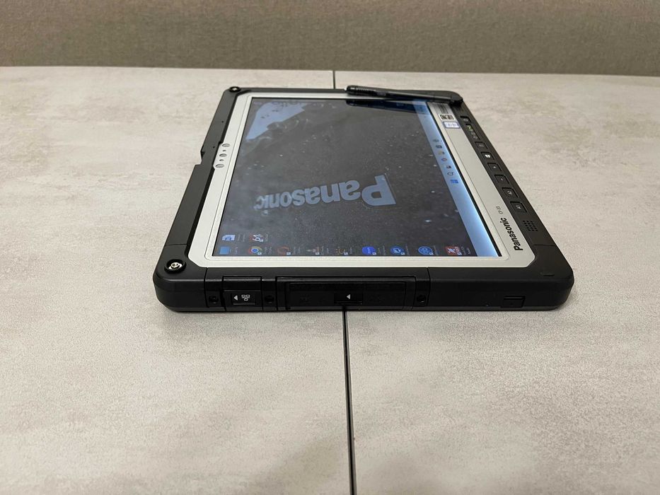 Захищений планшет Panasonic CF-33, 12", i5-7300U, 16GB, 128GB, 4G LTE