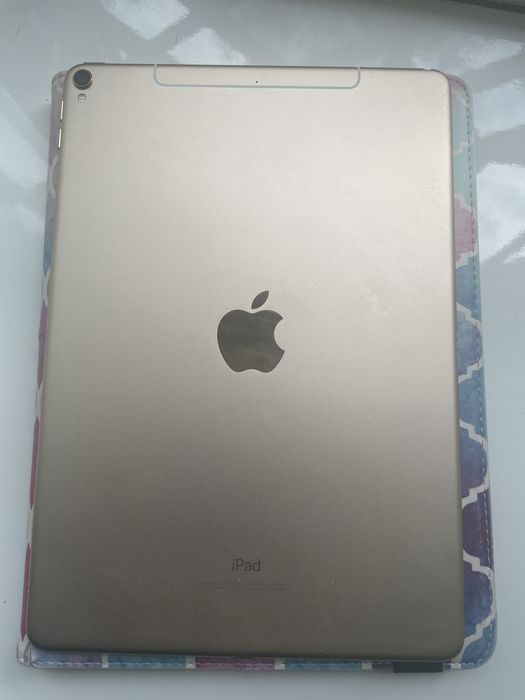 Планшет Apple Ipad Pro 10,5 lte ios 14 BH 100%
