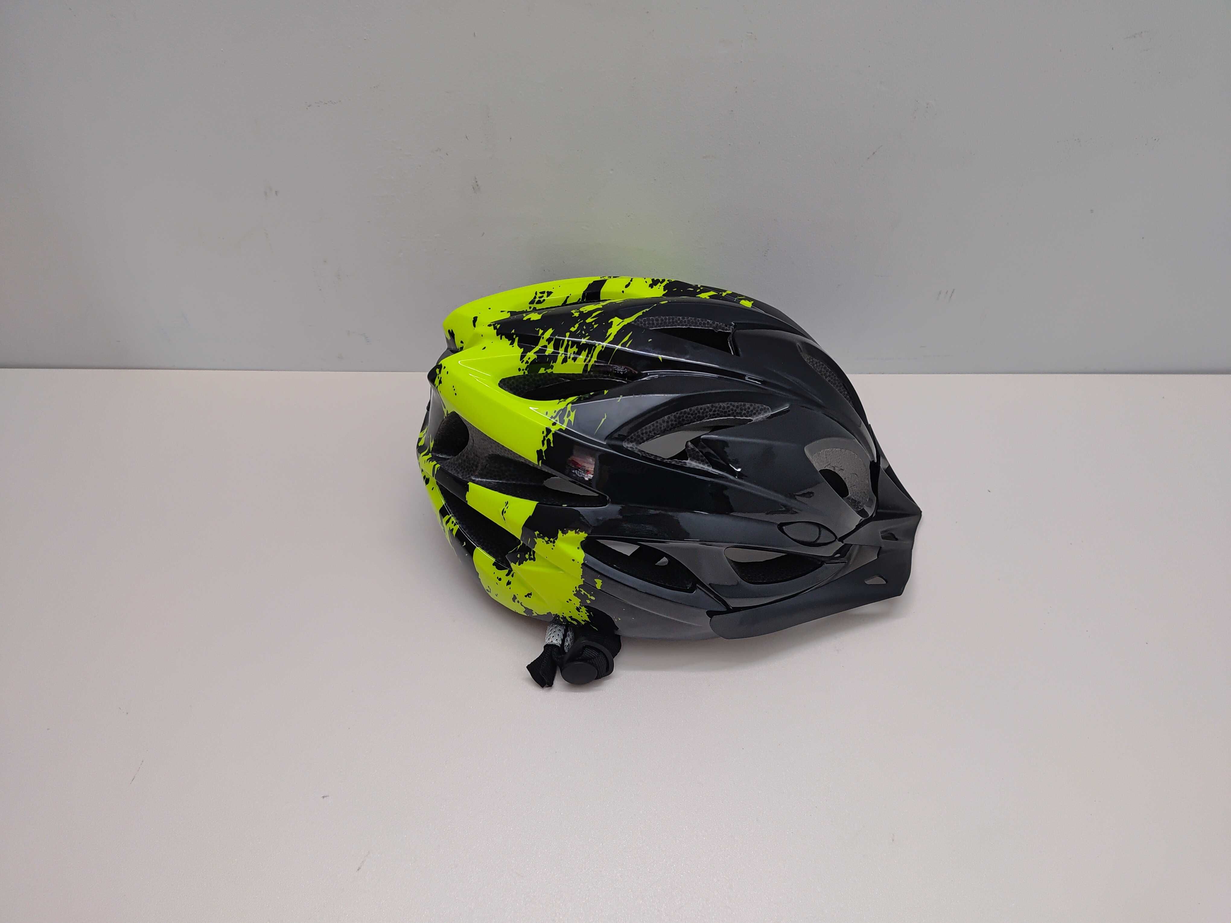 Kask rowerowy RaMokey dla dorosłych z lampką kolorowy
