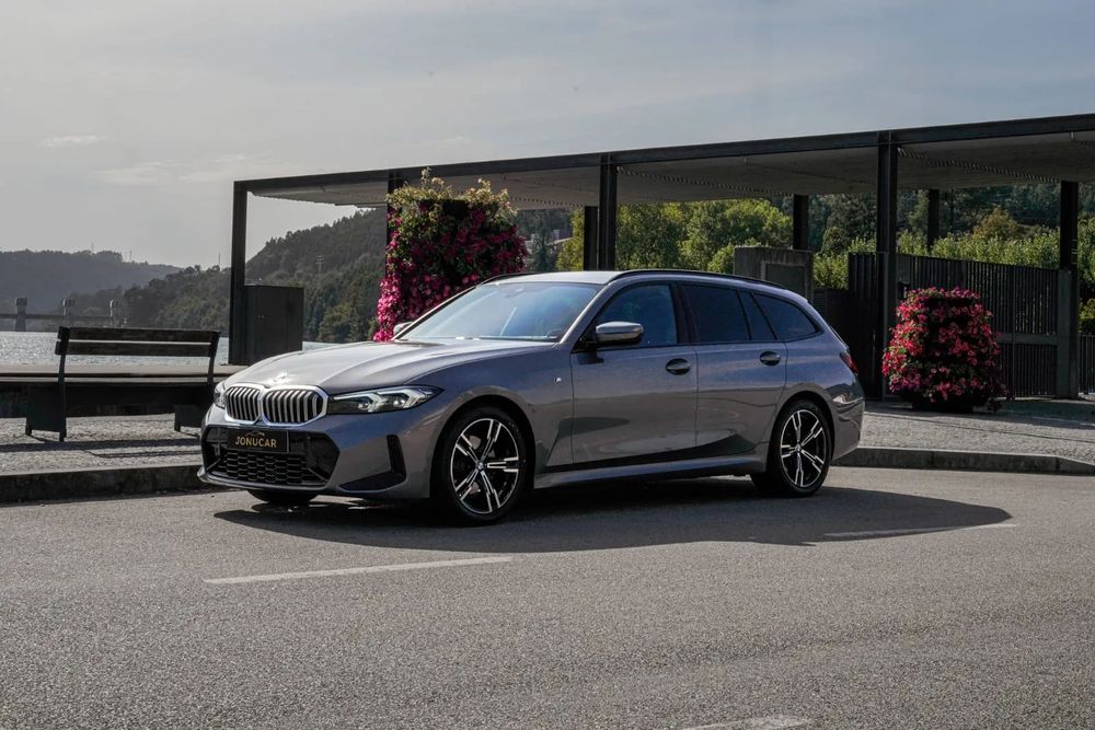 BMW 320 d Touring Pack Desportivo M Auto