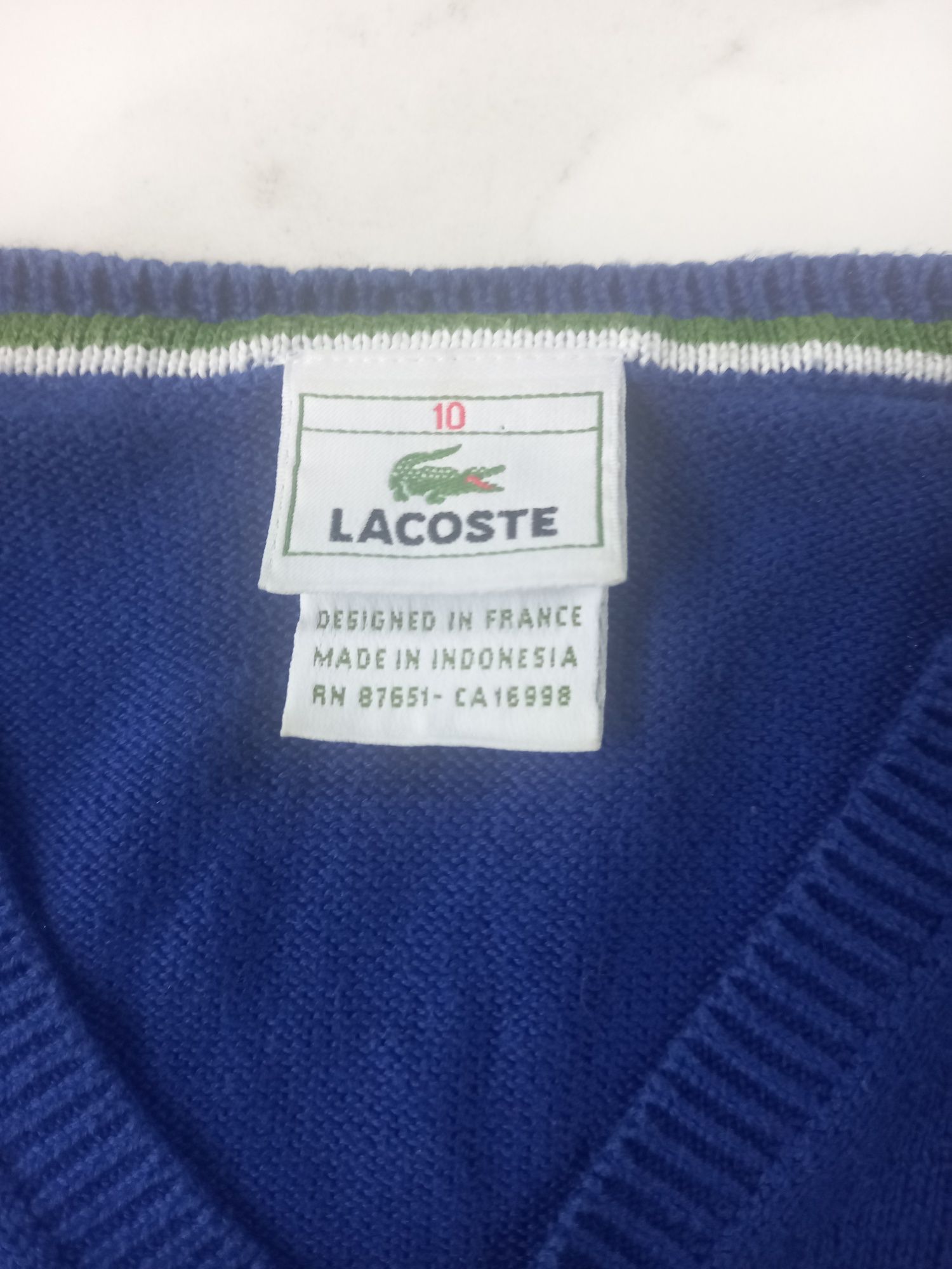 Sweterek Lacoste  10 lat