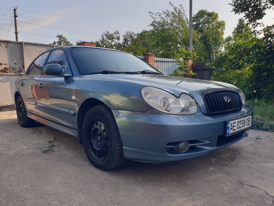 Хундай соната 2004 року