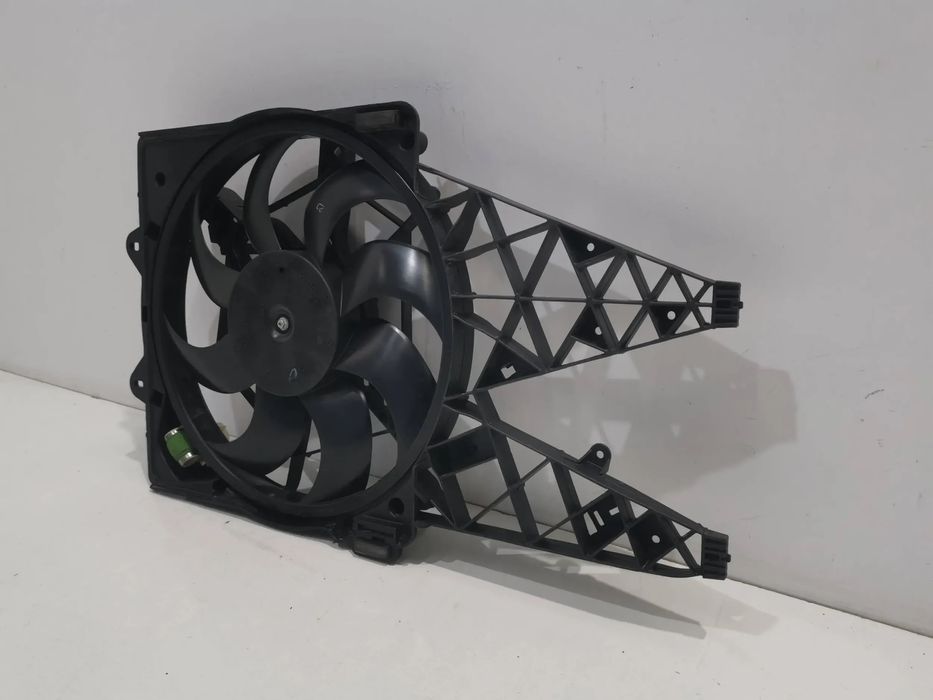 fiat doblo 10- wentylator chłodnicy