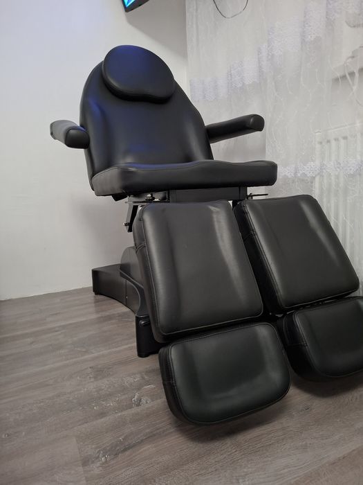 Педикюрне крісло. Масажне крісло.