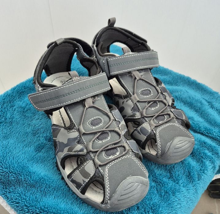 Сандали ( 35 размер)