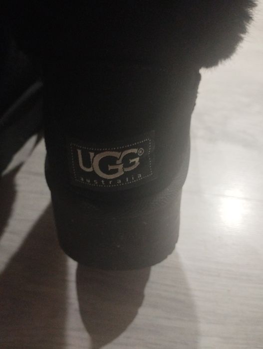 Buty zimowe ugg  z korzyszkiem na kostce
