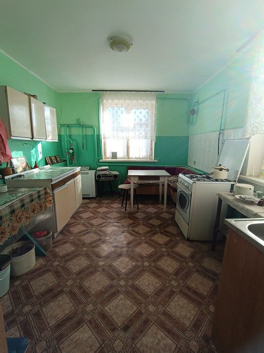 Цегляний будинок в Кобилянці біля Снова