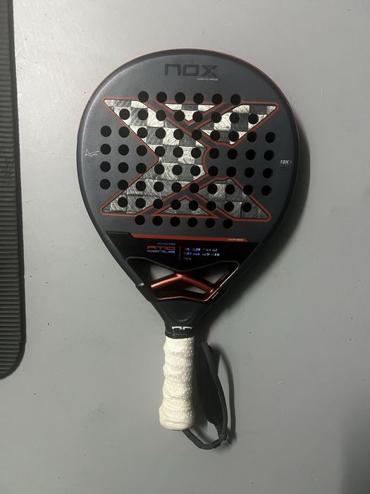 Raquete Padel Agustin Tapia genius AT10 18K