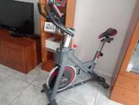 Bicicleta estática Nova