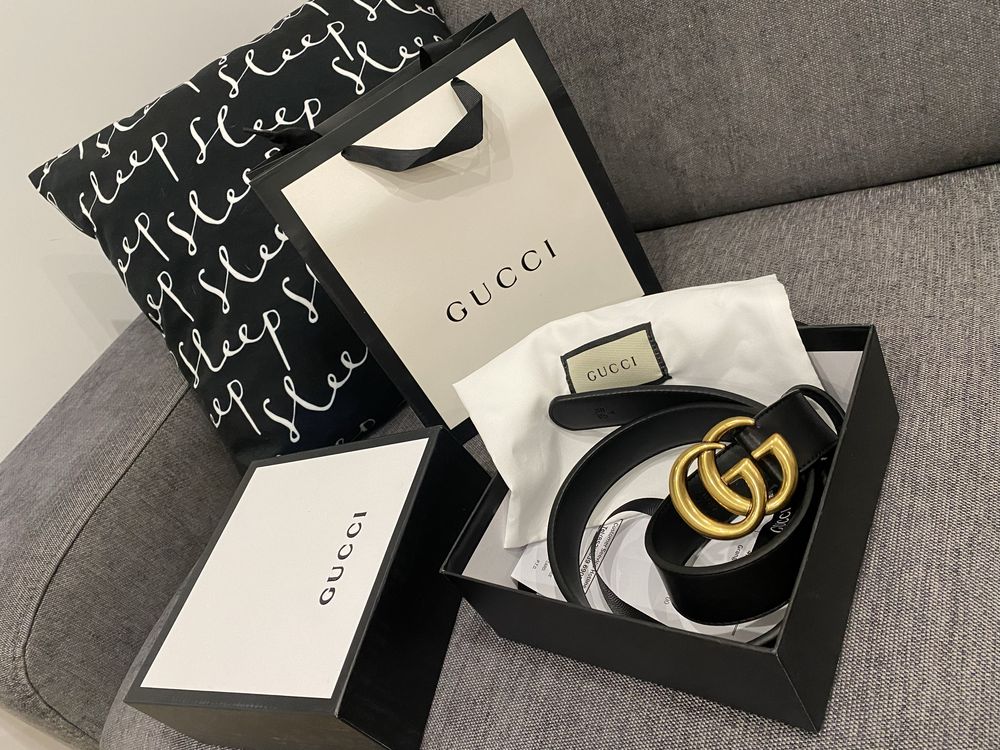 Pasek Gucci czarny zlota klamra GG 3.4 cm skóra naturalna