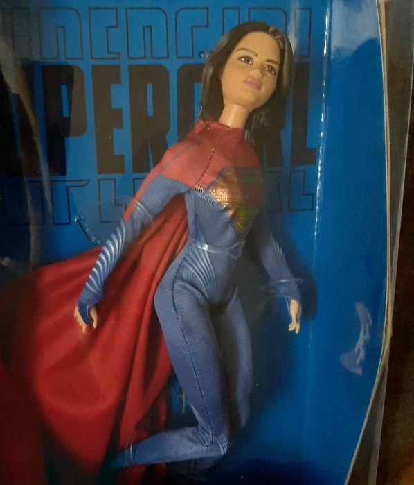Продам барби супердевушку Barbie Signature Supergirl