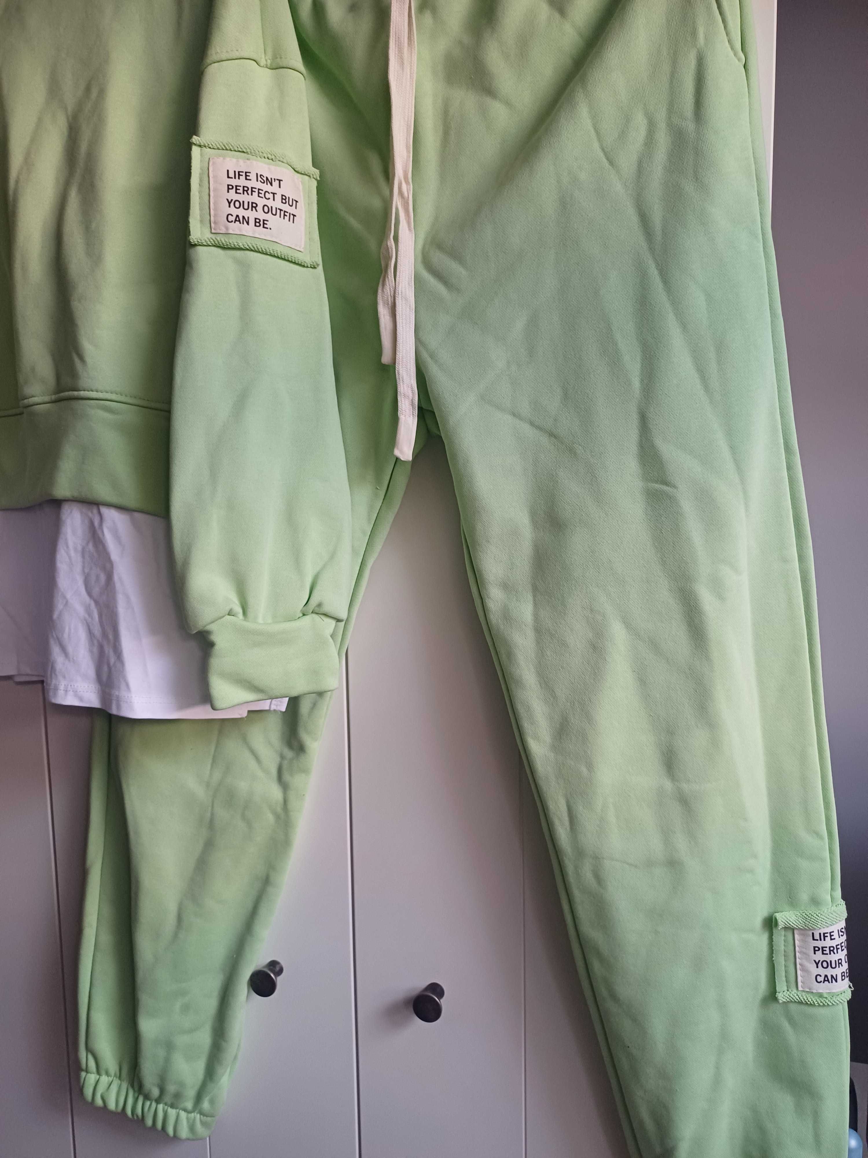 Dres damski Azara r.uni pistacjowy