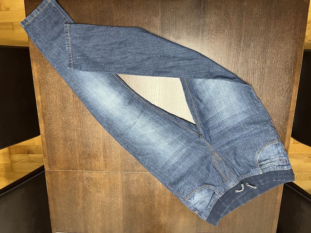 Spodnie ZARA chłopiec rozm. 164 jeans na gumce