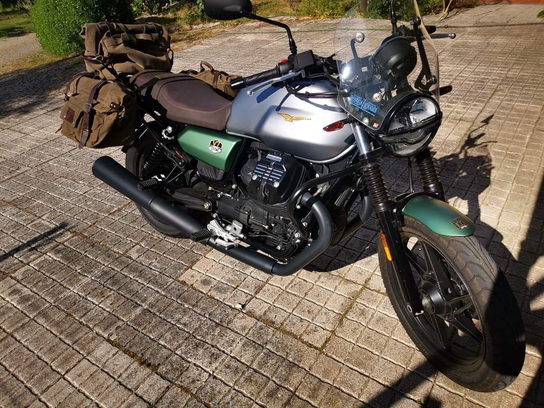 Moto guzzi v7 850 centenário.