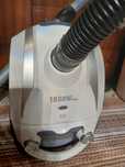 Odkurzacz Electrolux i Waves stan bardzo dobry-.
